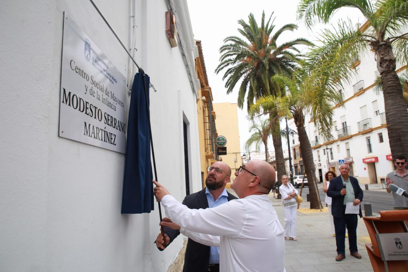 Inaugurado el nuevo Centro Social de Mayores y de la Infancia 'Modesto Serrano Martínez'