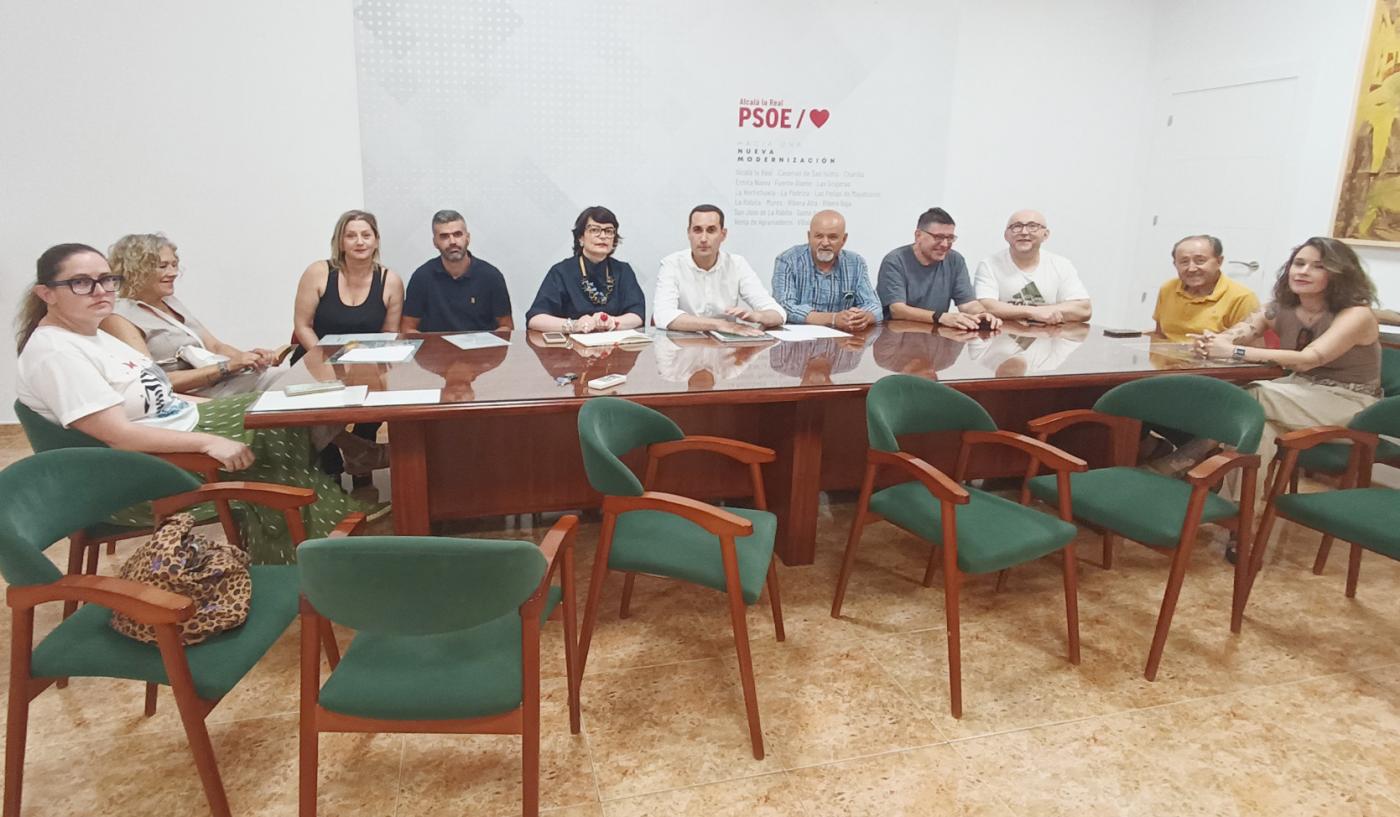 Un momento de la reunión con la nueva ejecutiva.  - 
