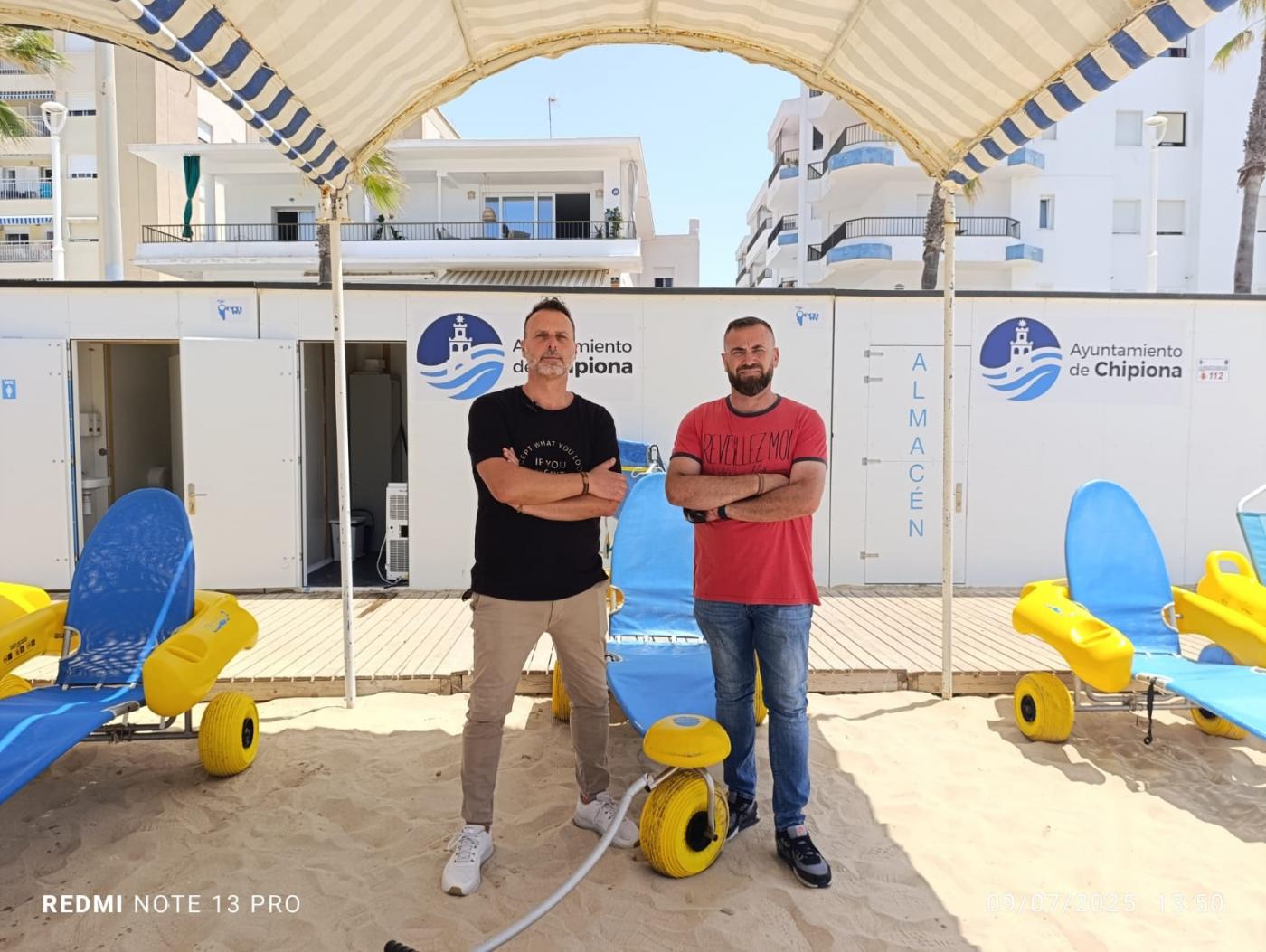 VOX de Chipiona denuncia el servicio de playas para las personas con movilidad reducida