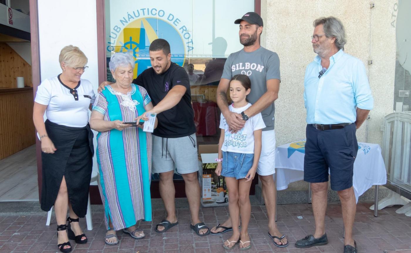 Dani Segarra y David Villalba se alzan con el Trofeo Virgen del Carmen 2025