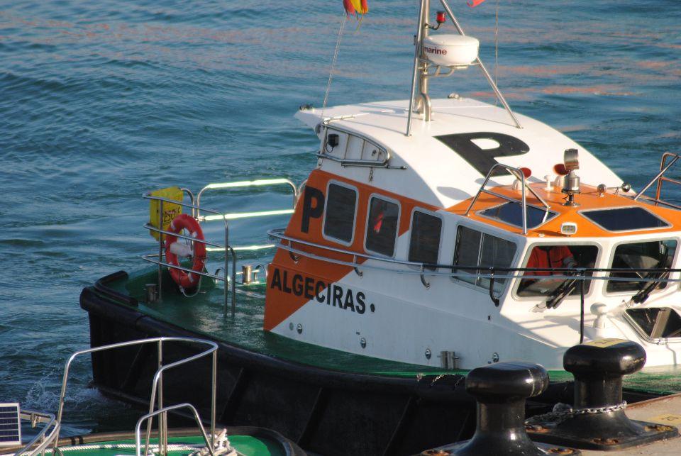 Prácticos en el Puerto de Algeciras. - AI