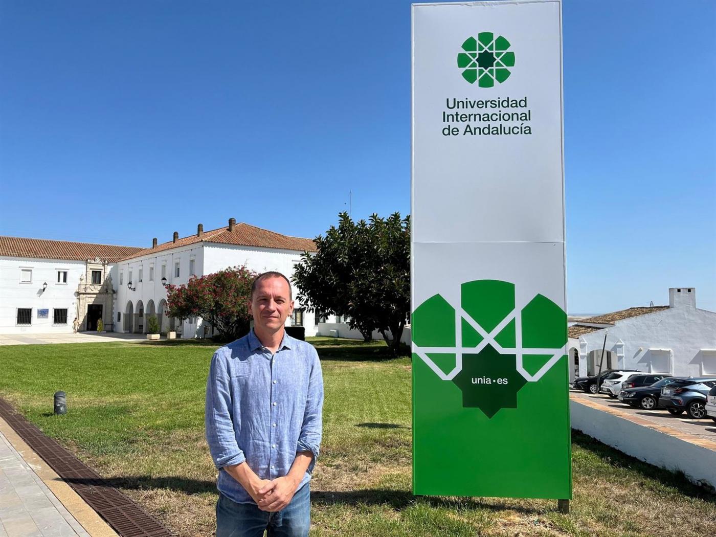 Experto anima a los alumnos de cortos de la UNIA a aprovecharlo para mejorar sus trabajos