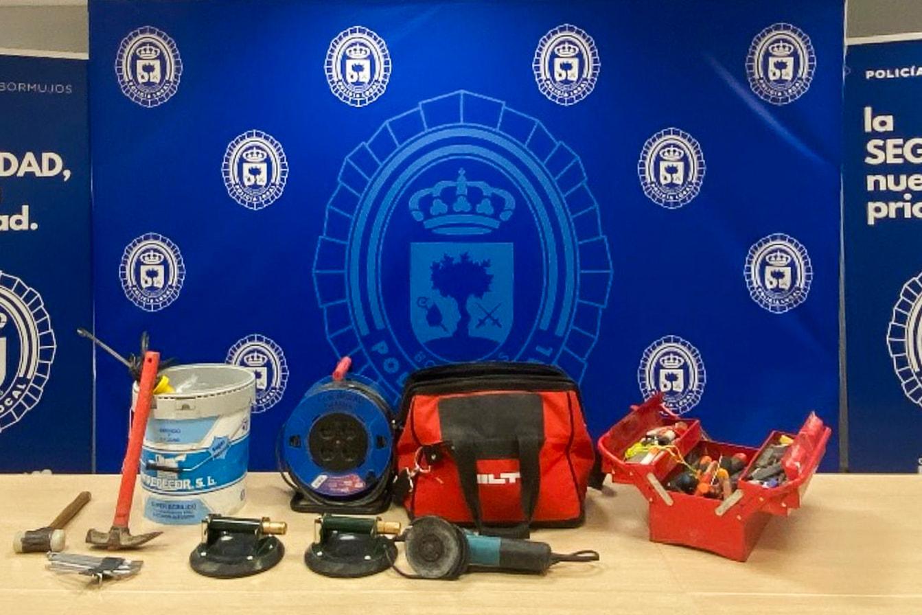 Cuatro detenidos tras una persecución por robar en una furgoneta en Bormujos
