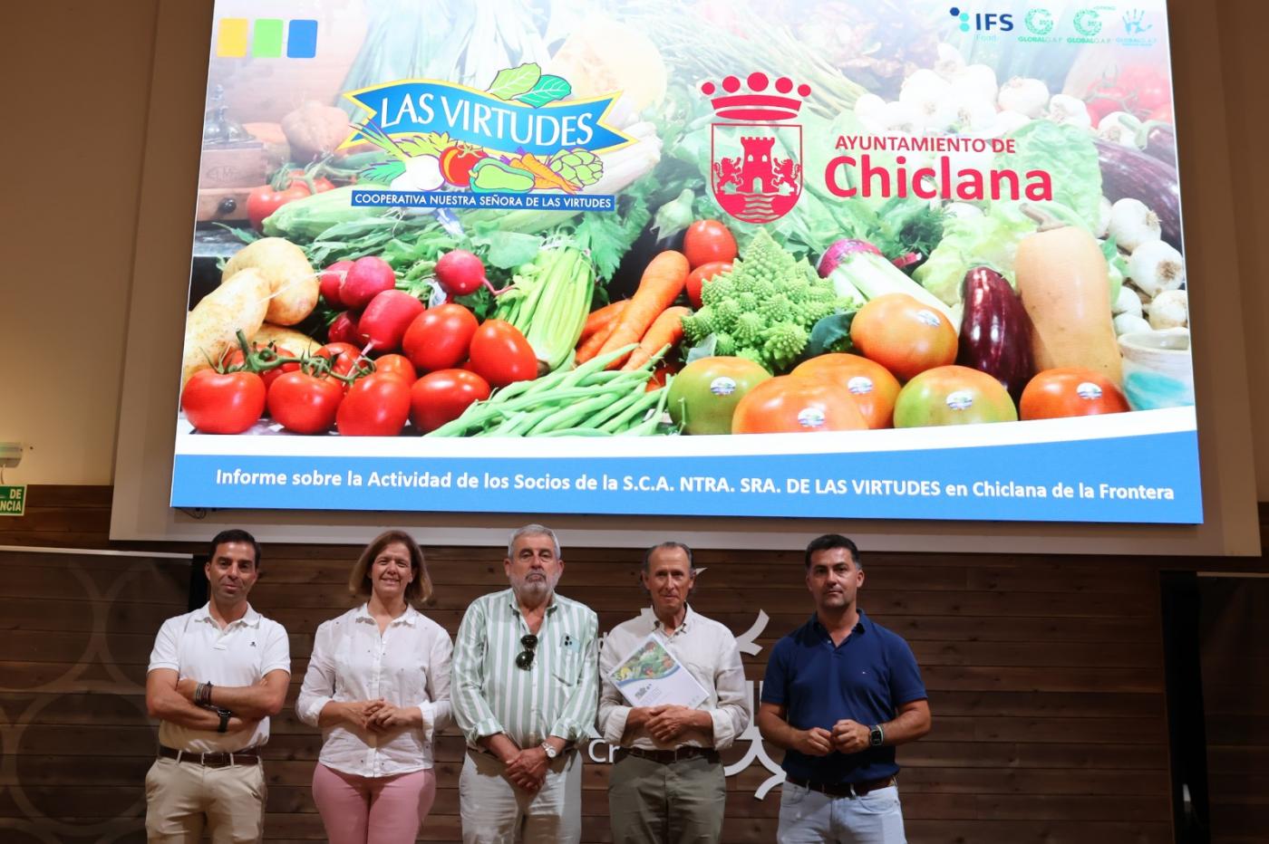 La huerta local genera dos millones de euros dentro de la Cooperativa Las Virtudes