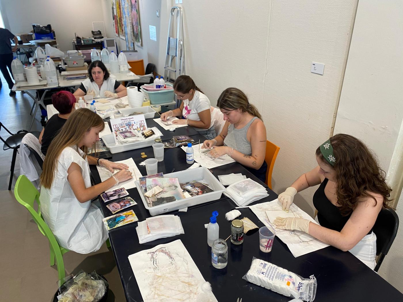 Laboratorio Salvem les fotos de Algemesí. - Europa Press.