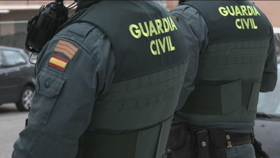 Detenido en Barbate tras agredir a su pareja y amenazar con hacer explotar el edificio  