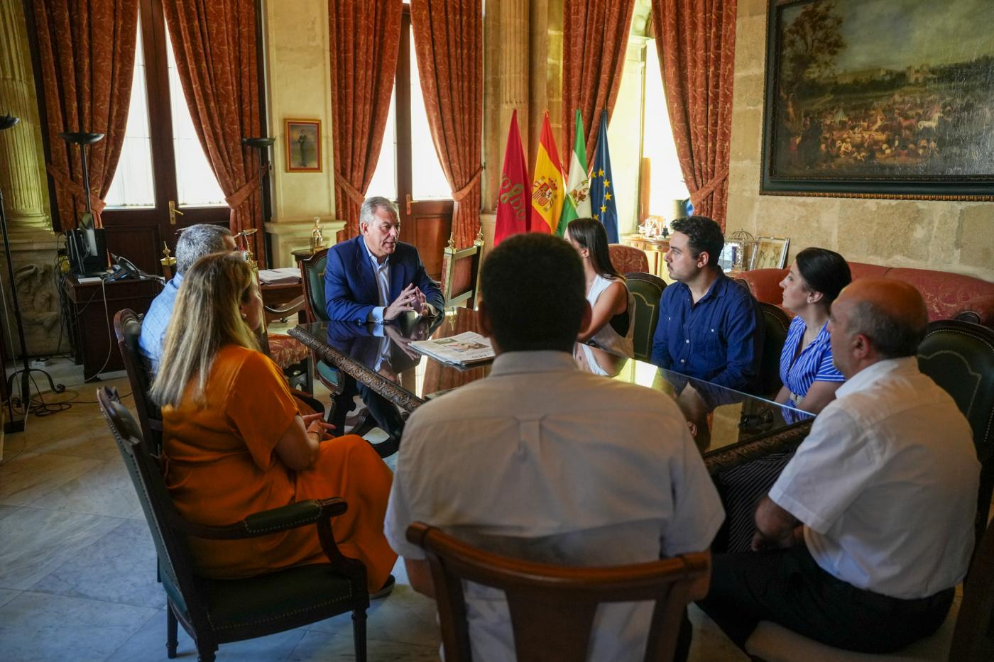 El alcalde Sanz estrecha lazos con la comunidad armenia de Sevilla 