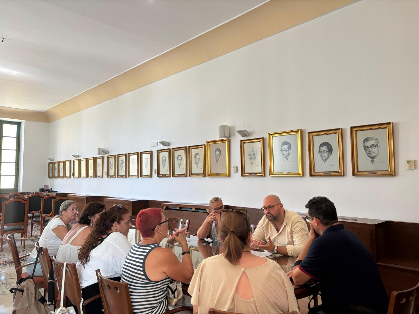 Bello denuncia el agravio del Gobierno de España en la financiación de la dependencia