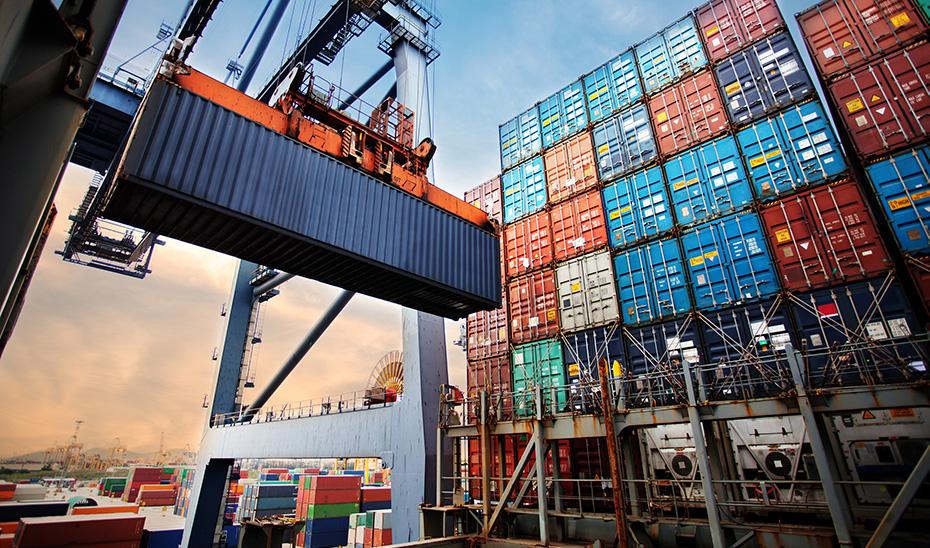 Andalucía exporta 18.200 millones hasta mayo y supera los 1.000 millones de superávit