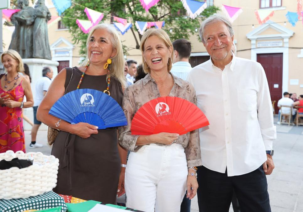El barrio de Santiago de Jerez se vuelca con los actos de la inauguración de la Velá