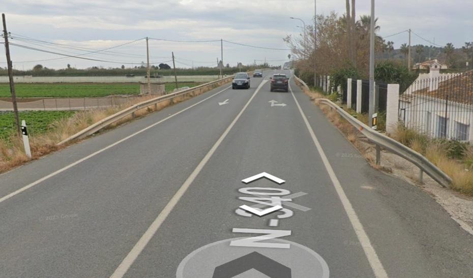 La colisión de un coche y una moto en la N-340 en Vélez-Málaga deja un muerto