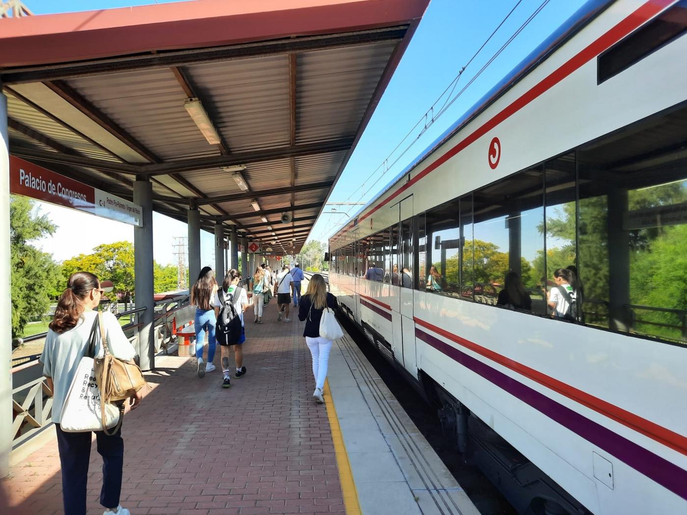 Casi 4,3 millones de viajeros utilizan Cercanías en el primer semestre, un 16,5% más
