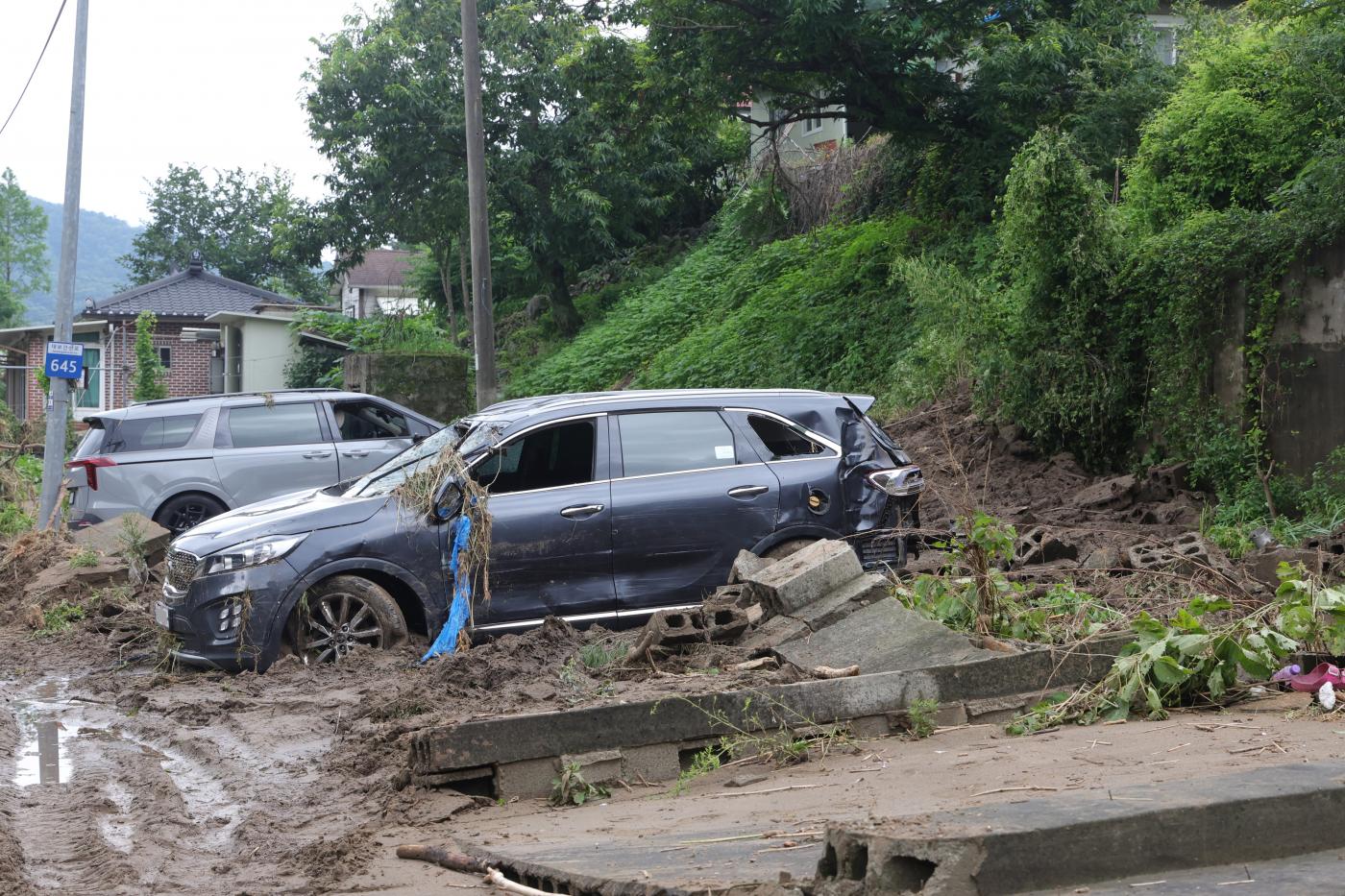 Suben a cerca de 20 los muertos a causa de las inundaciones en Corea del Sur