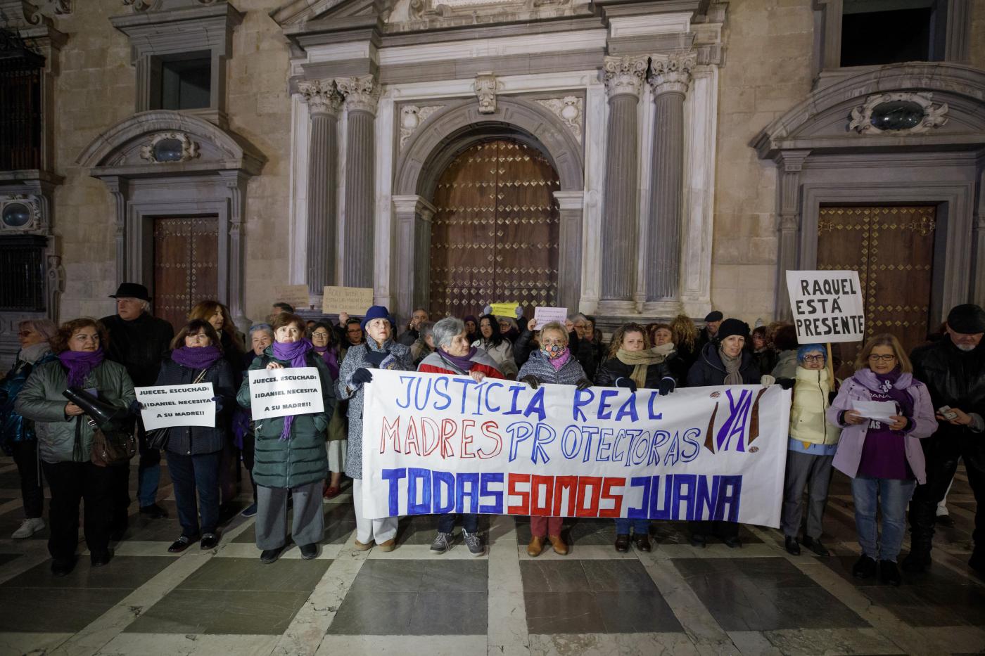 El hijo mayor de Juana Rivas pide a Moreno que interceda