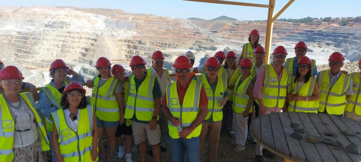 El Colegio de Ingenieros de Minas del Sur visita las instalaciones de Atalaya Mining