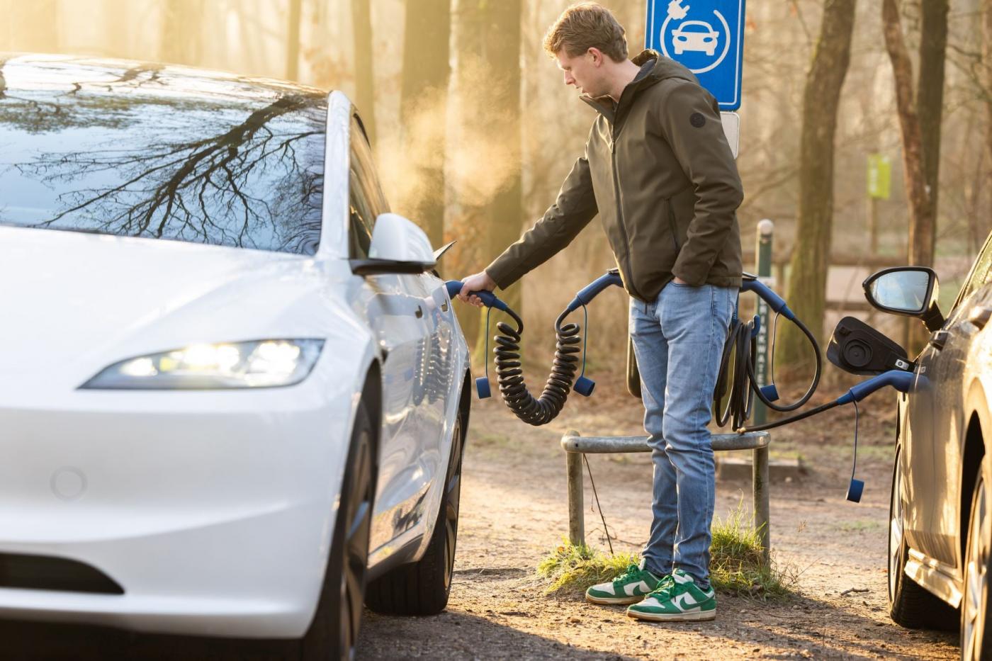 Guía práctica para elegir y utilizar cables de carga para coches eléctricos 