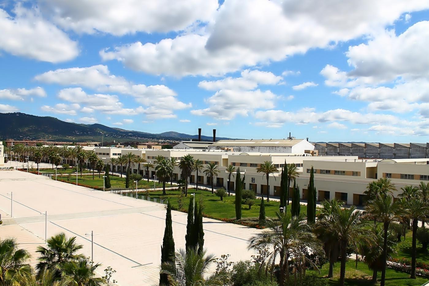 Herido un trabajador en la explosión de un horno en una fábrica del Parque Joyero