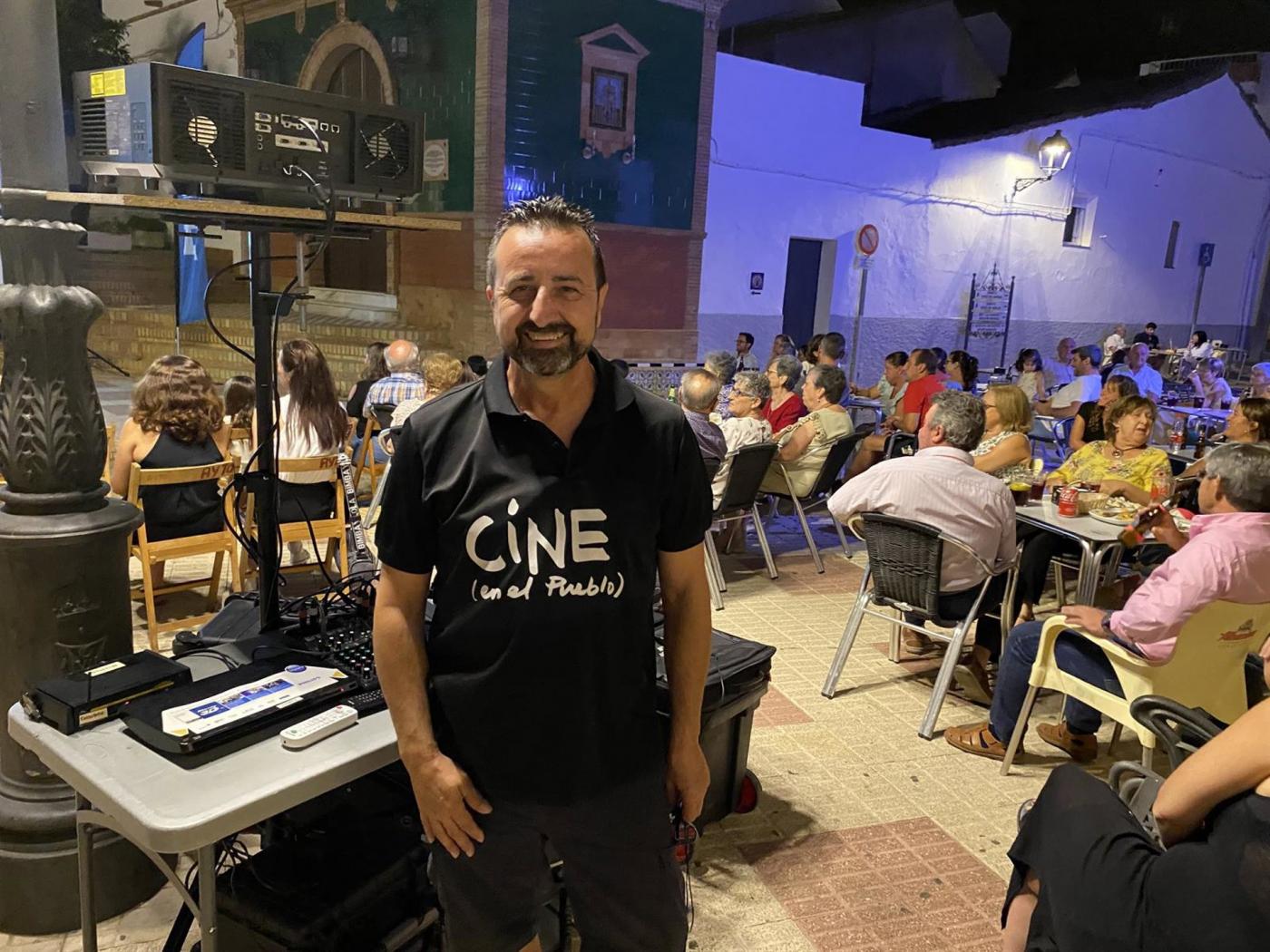 Hasta 50 municipios y aldeas disfrutan de ‘Cine en el pueblo’ este verano en Huelva