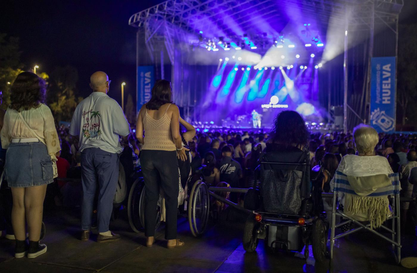 Espacio acotado en la zona de conciertos. - AYTO