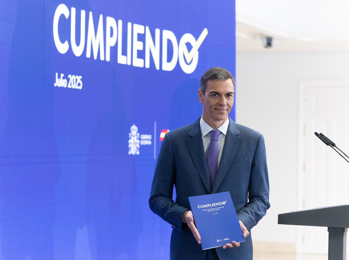 Sánchez anuncia que trabaja en aprobar algunas medidas del decreto antiapagones