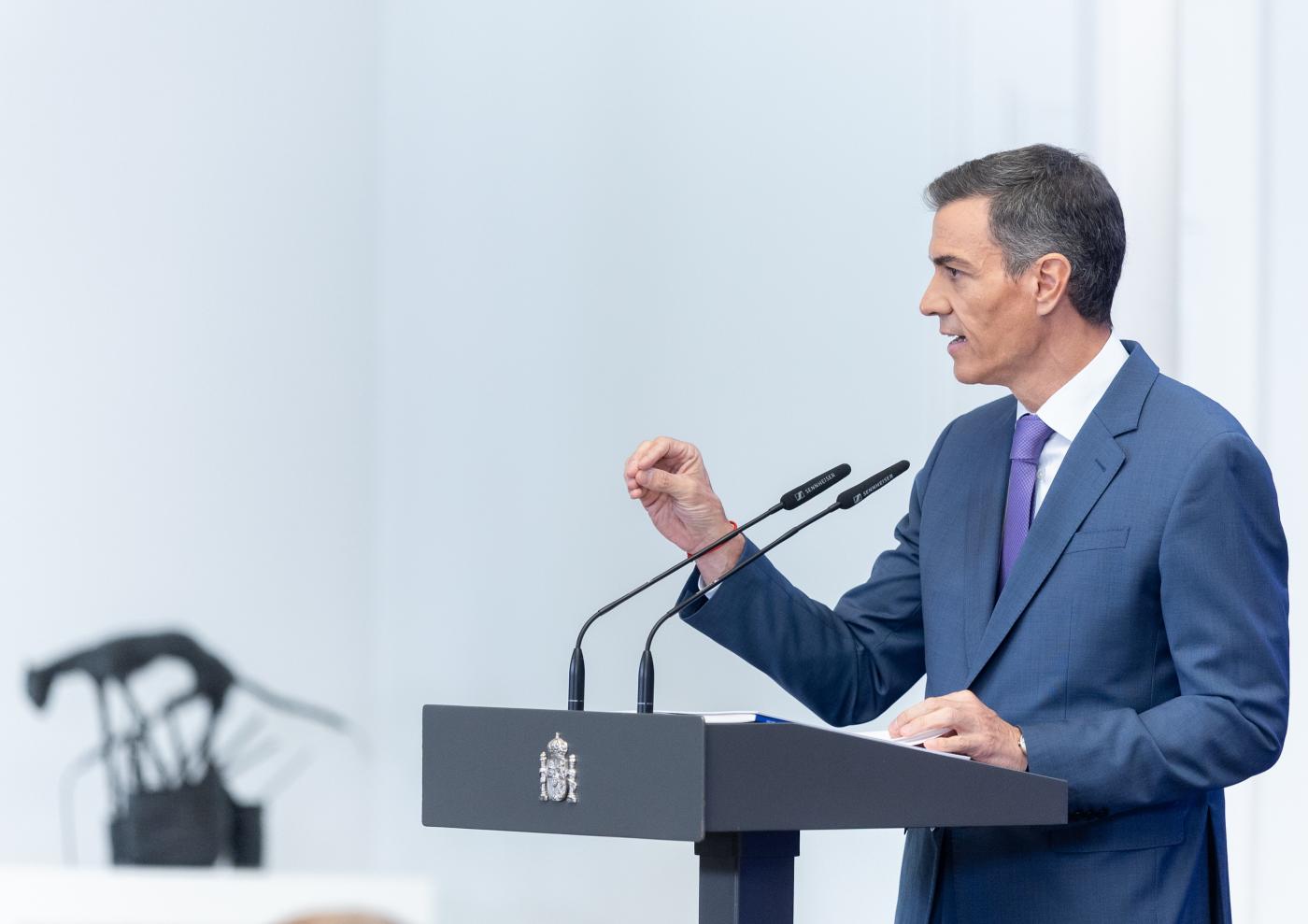 Sánchez subraya la aprobación de la Agencia de Salud Pública para 