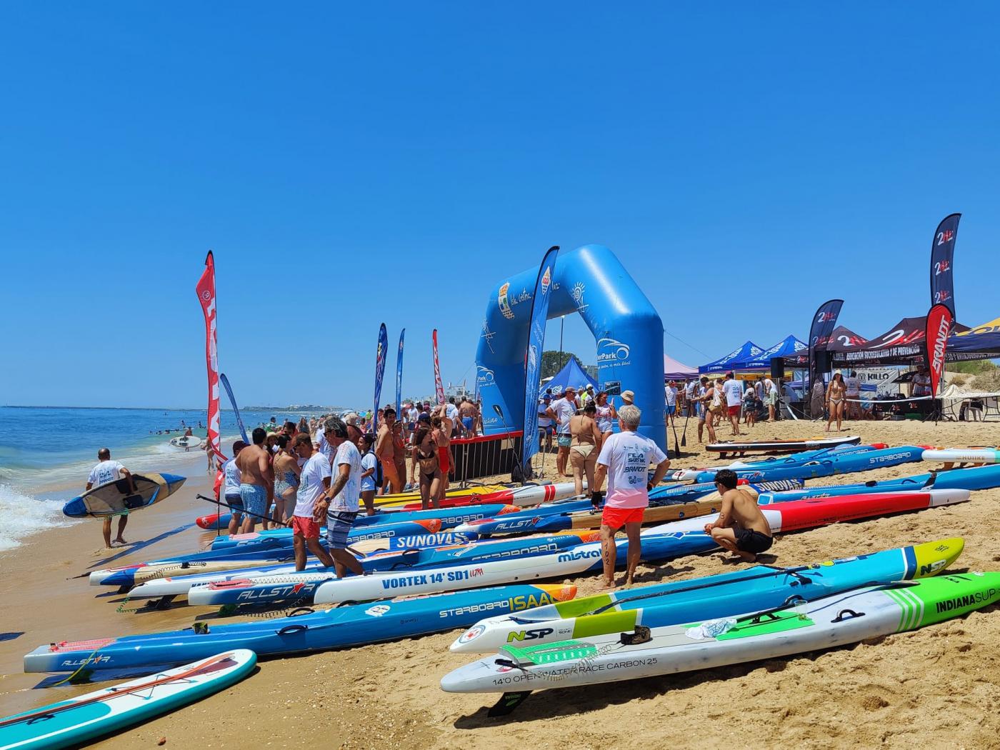 Isla Cristina acoge la X edición del Discover Huelva SUP Festival