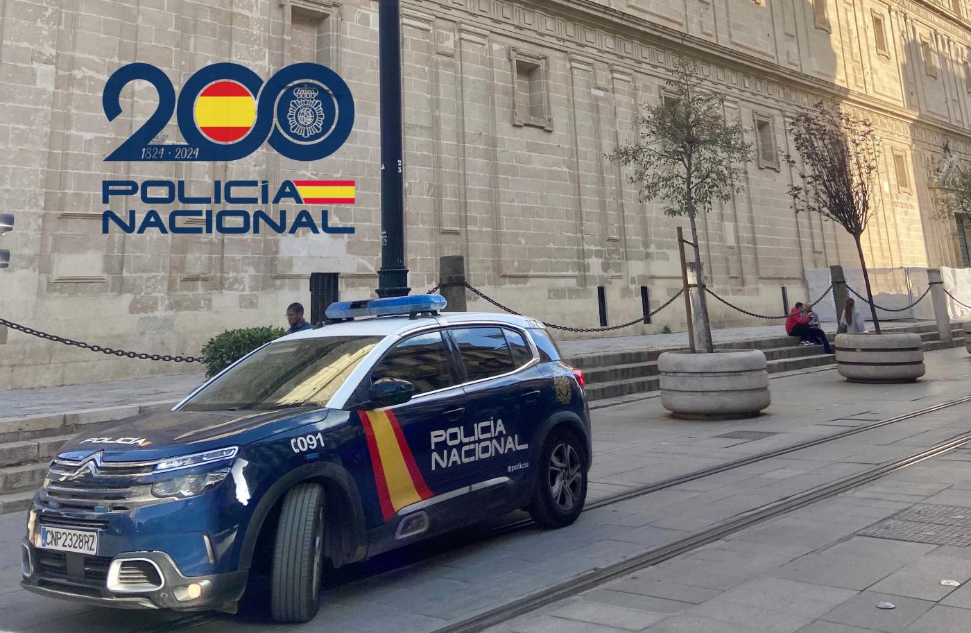 Patrulla policial en el centro. - DGP