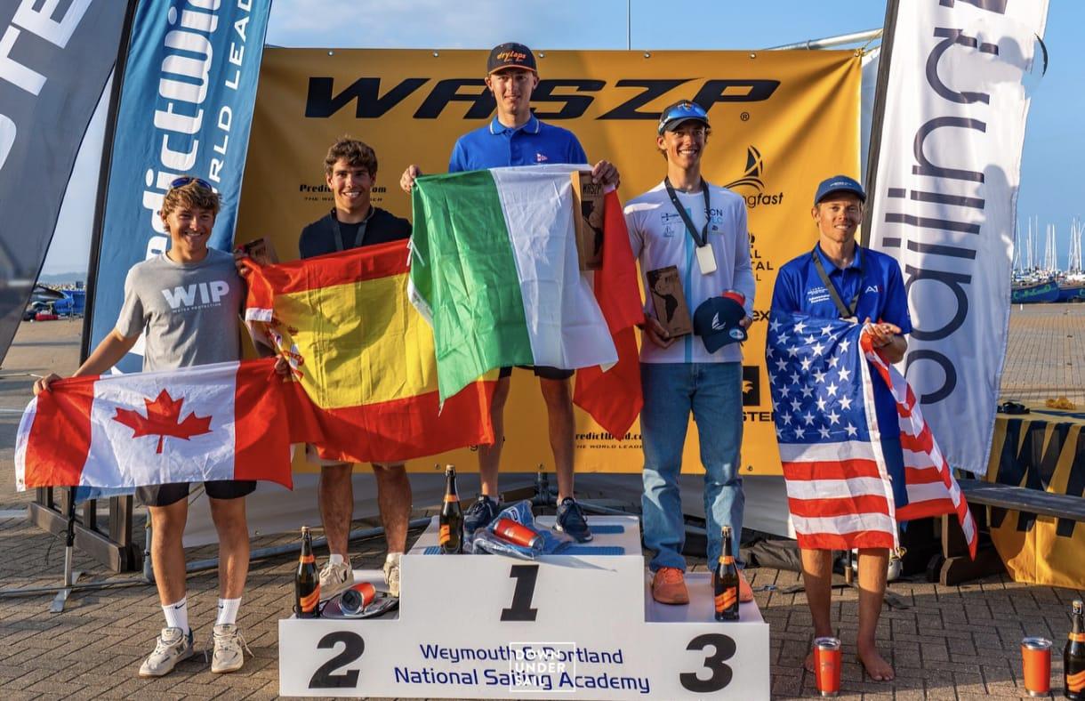 España, con cinco gaditanos, vuela alto en el Mundial de WASZP