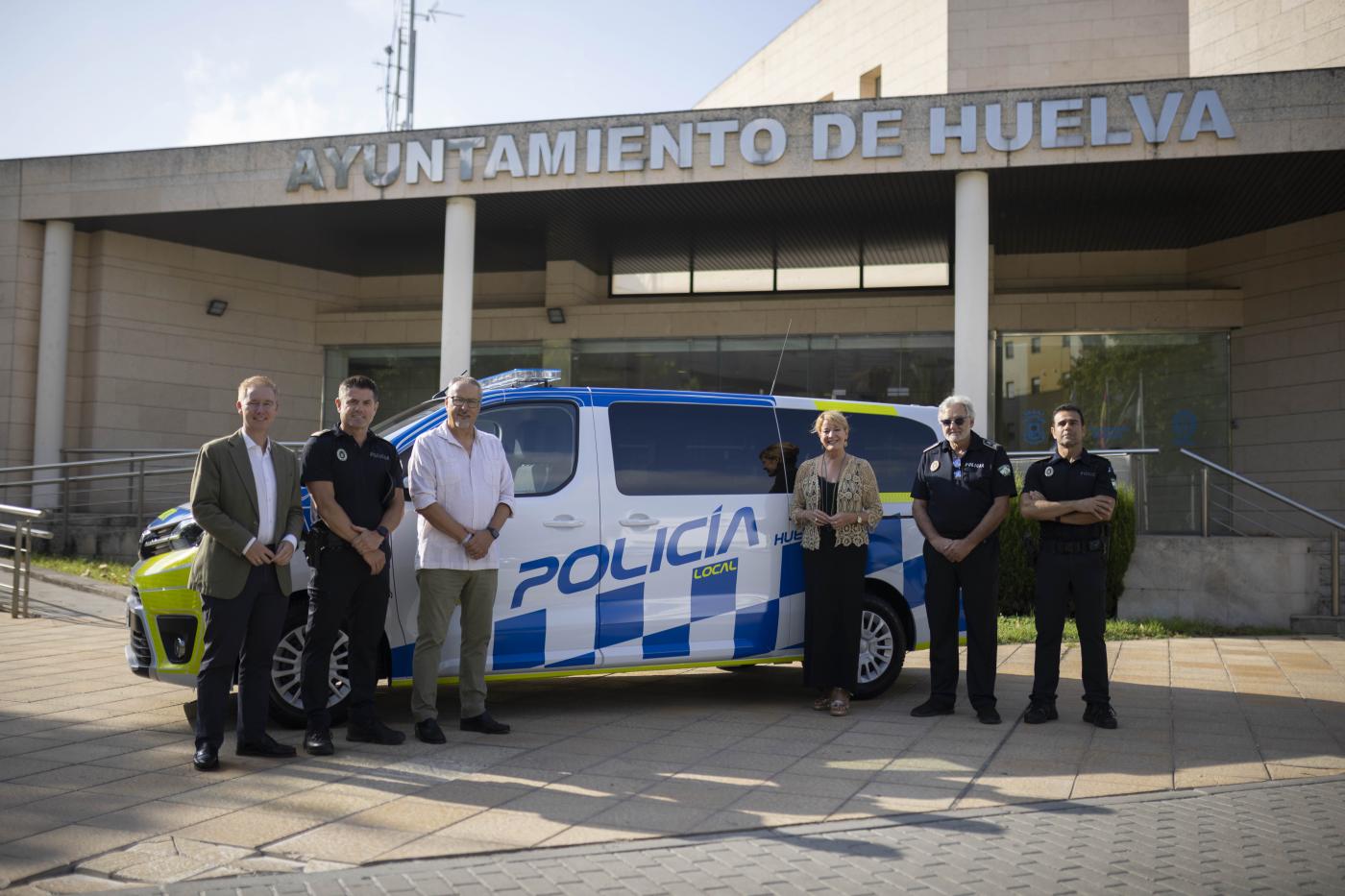 El Ayuntamiento onubense refuerza el equipamiento de la Policía Local con nuevo vehículo