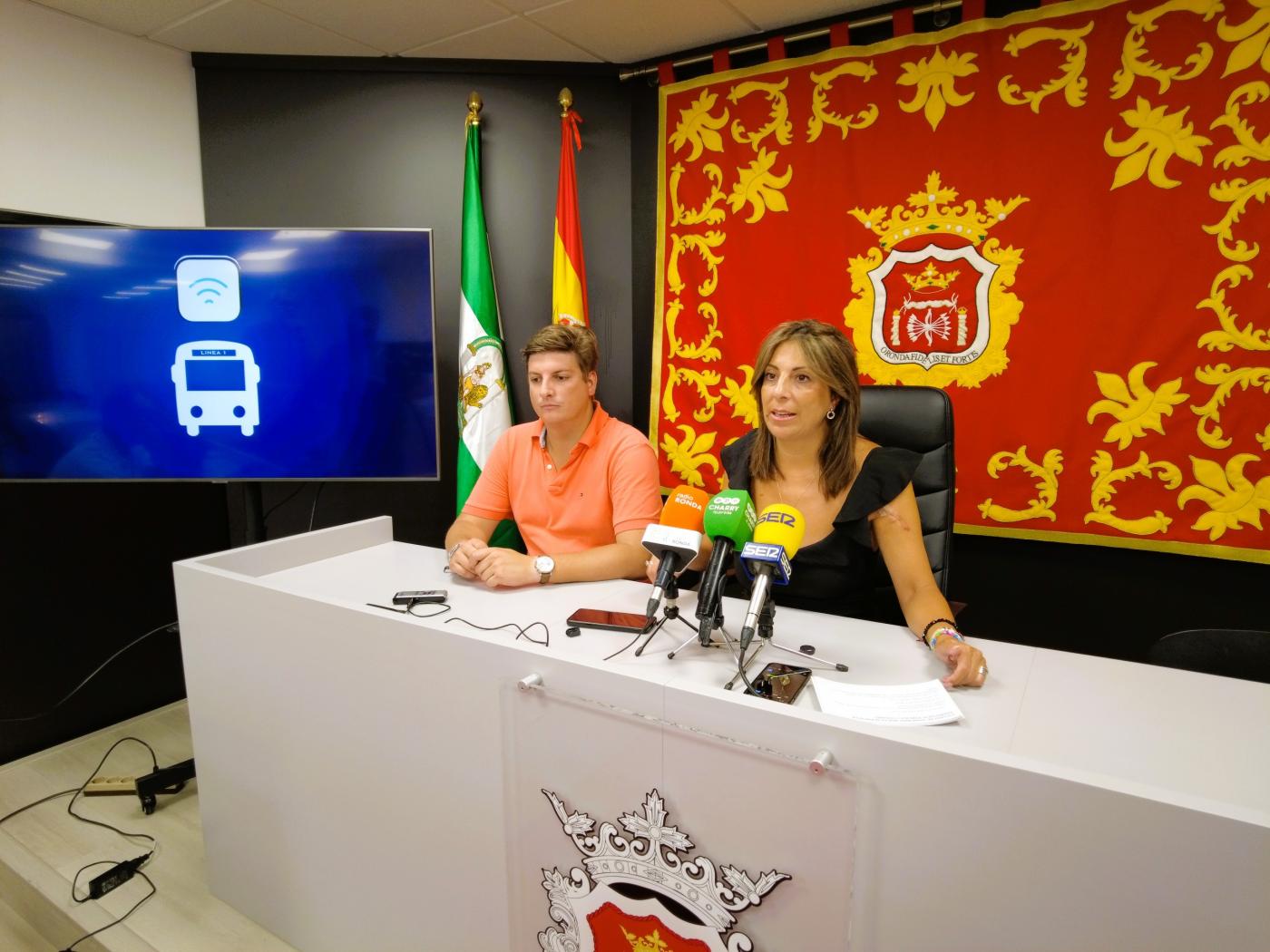 La alcaldesa y el delegado de Tráfico han explicado los detalles.  - RS