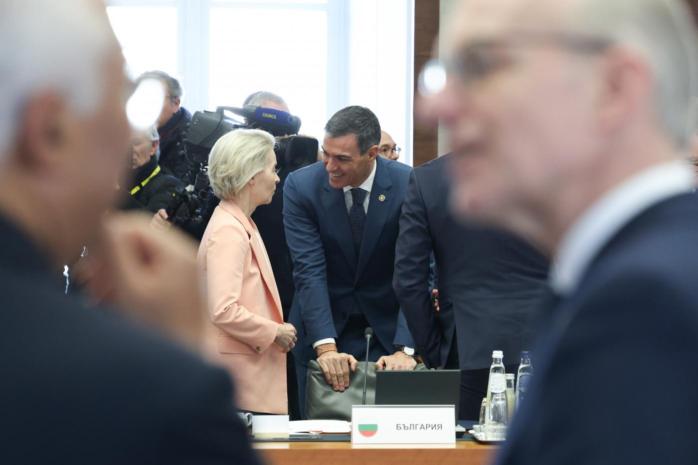 España pide préstamos europeos para elevar el gasto militar