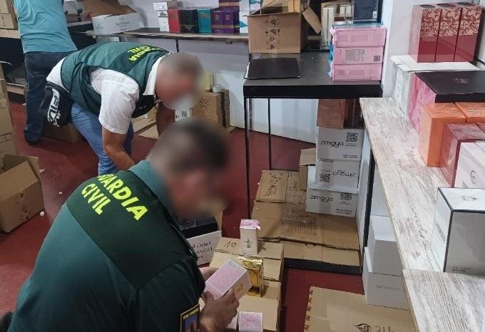  A disposición judicial un individuo por delito contra propiedad industrial en Ogíjares
