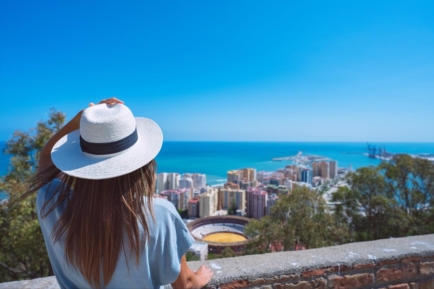 La llegada de turistas internacionales a Andalucía sube un 4,4% en junio