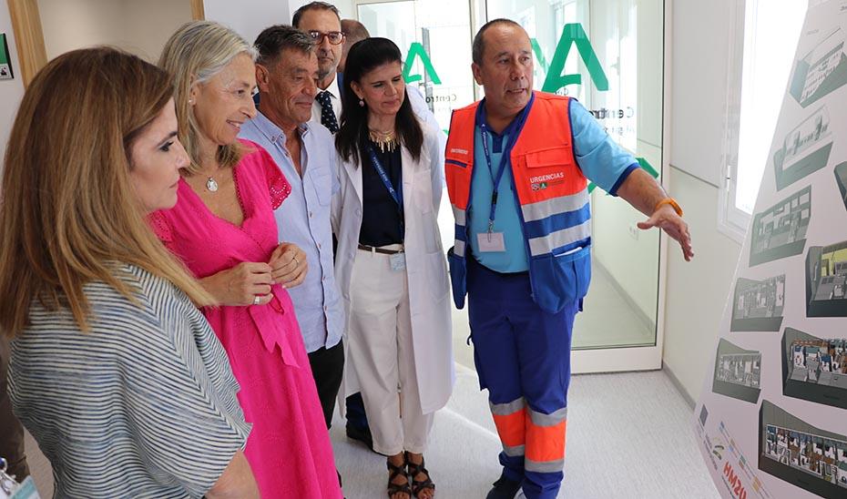 Rocío Hernández en su visita al centro de salud - JUnta