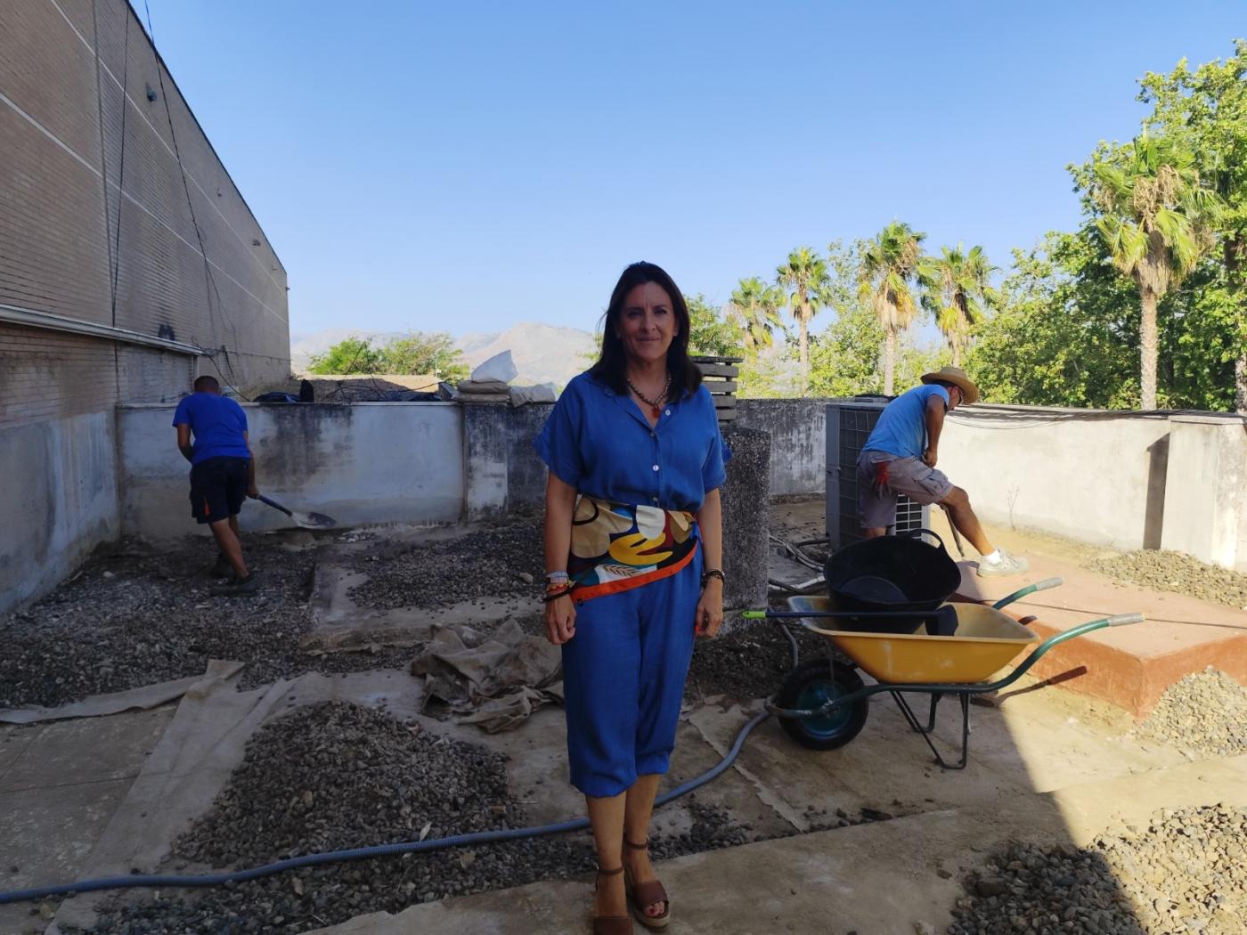Rebeca Muñoz visitando las obras - RS