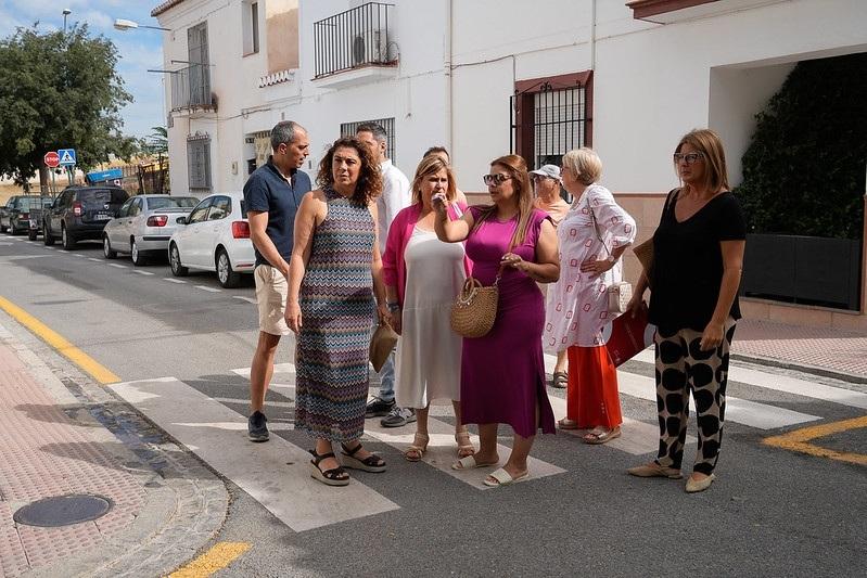 El PSOE exige la instalación de marquesinas de autobús en el barrio de Bobadilla
