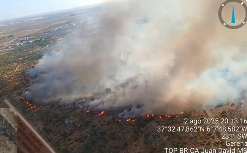 Declarado un incendio en el paraje de la Cantera Buena Vista