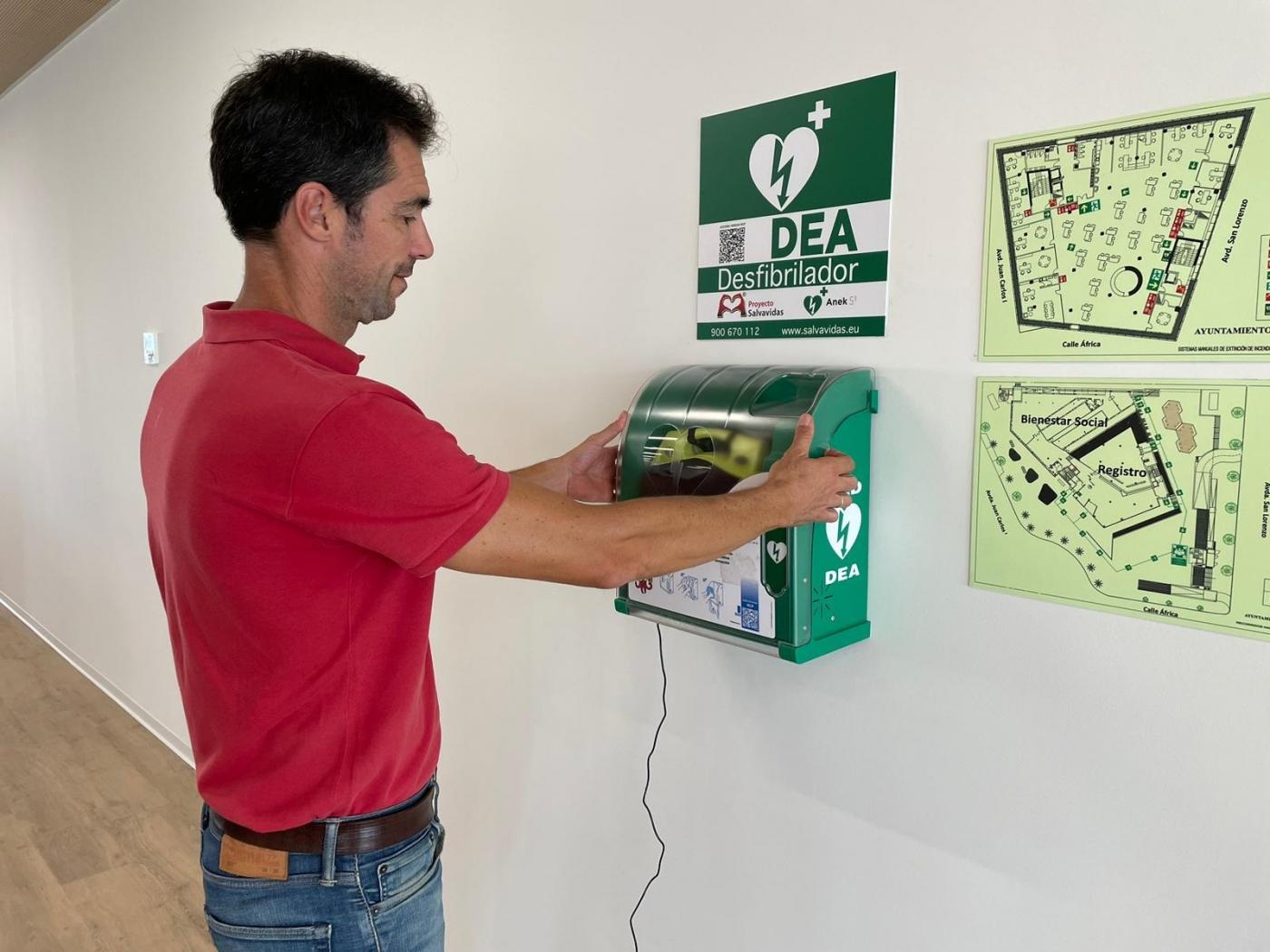Los once distritos acogerán talleres gratuitos de soporte vital básico y desfibriladores