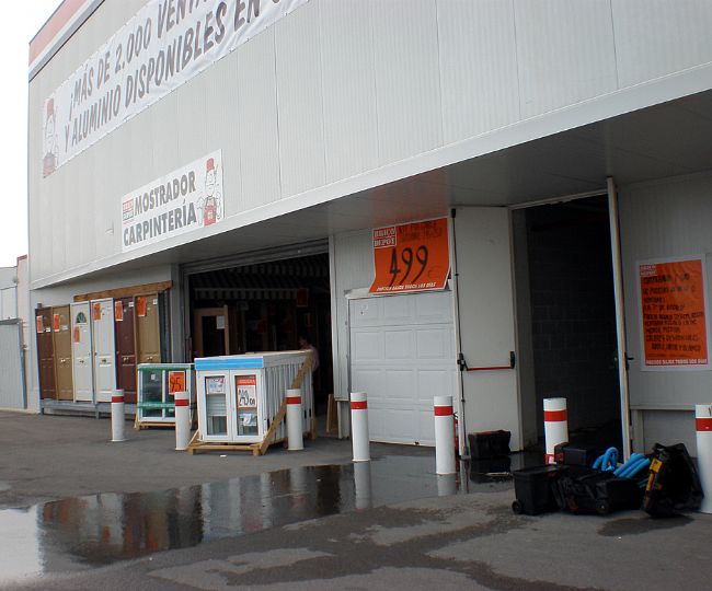 Imagen del almacén donde se produjo el incendio. - 