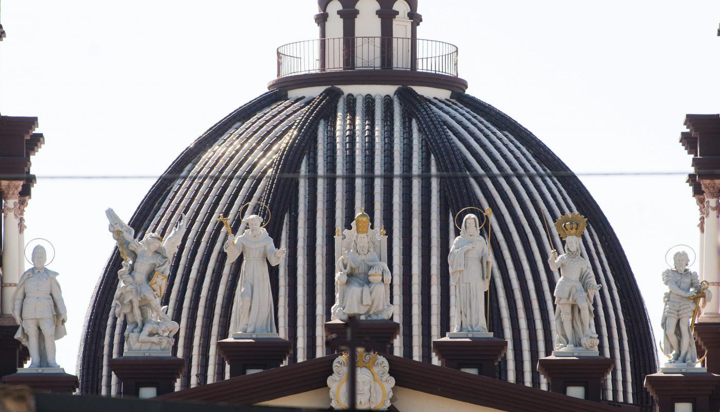 Las estatuas Efe