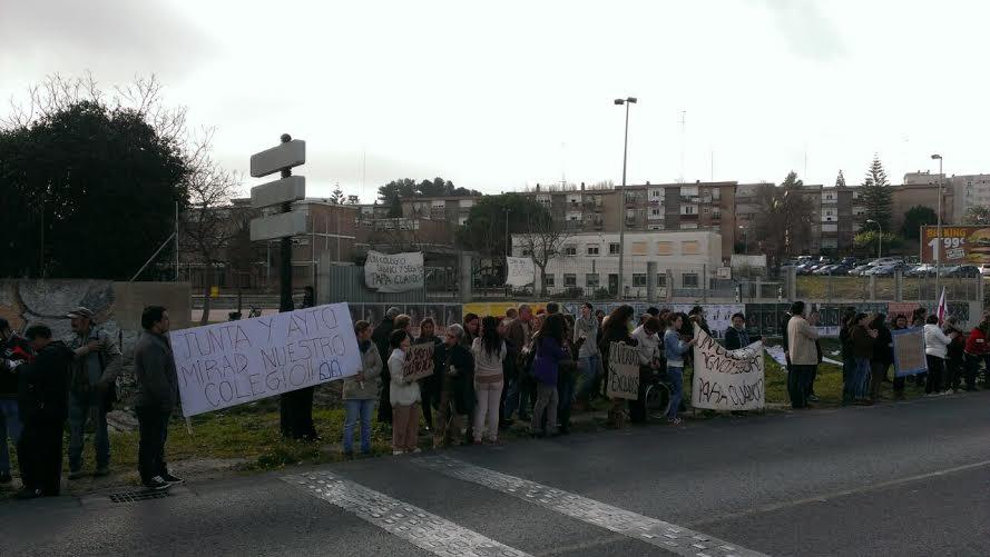 Protesta de la AMPA.  R.A.S.
