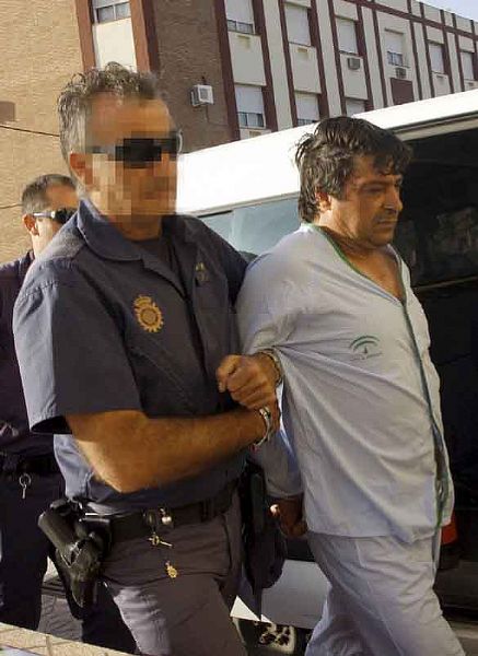 El detenido, J.M.E. de 42 años, ha sido imputado de un delito de homicidio. EFE