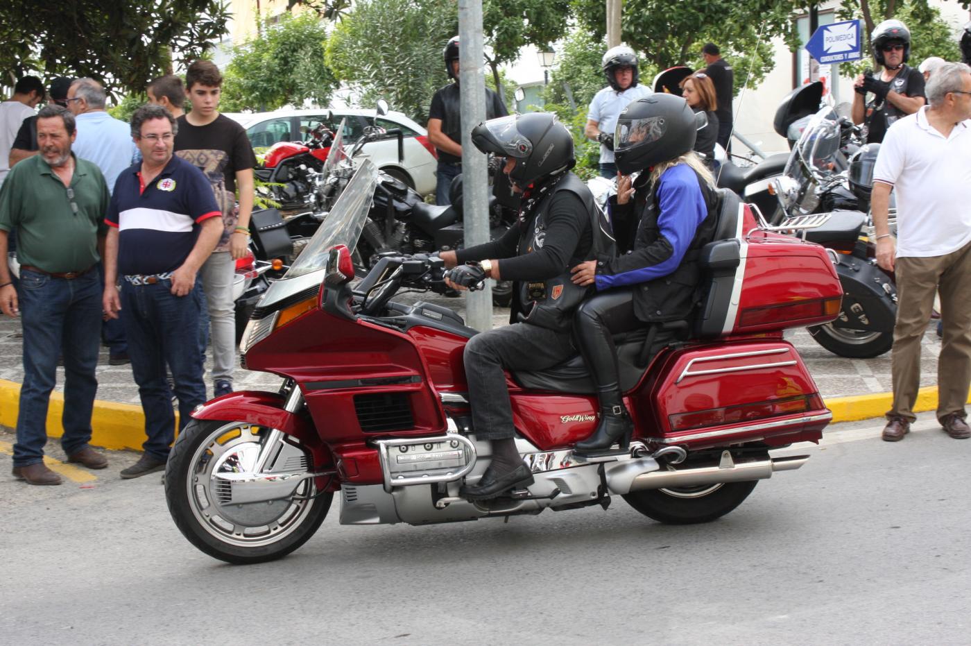 Motos y solidaridad.  M.G.