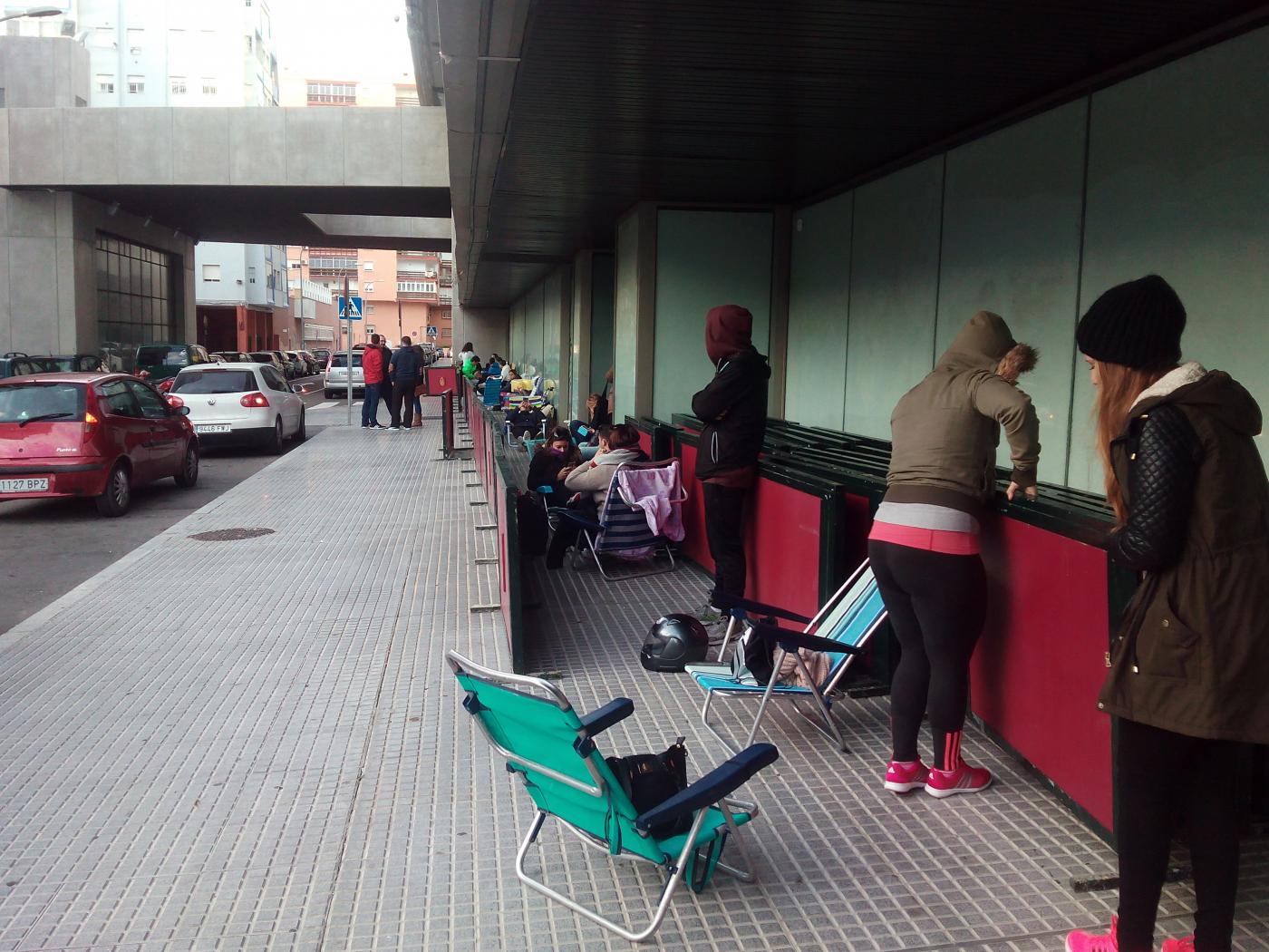 Colas para el COAC, el viernes Álvaro Geneiro