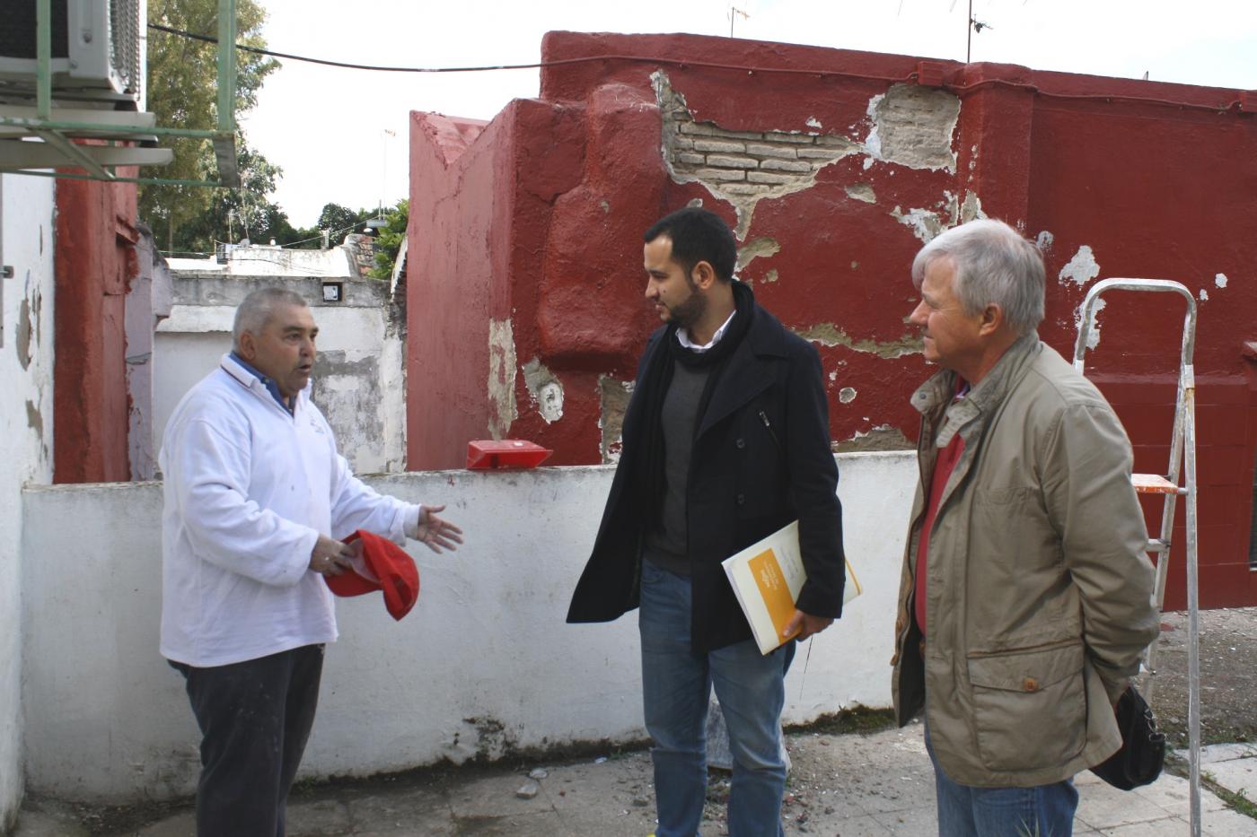 Rojas con los vecinos IU