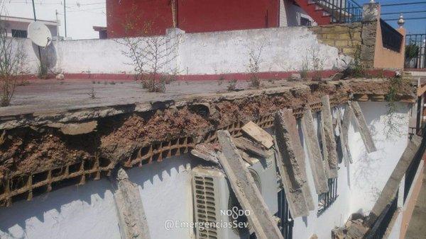 Balcón caído EmergenciasSev