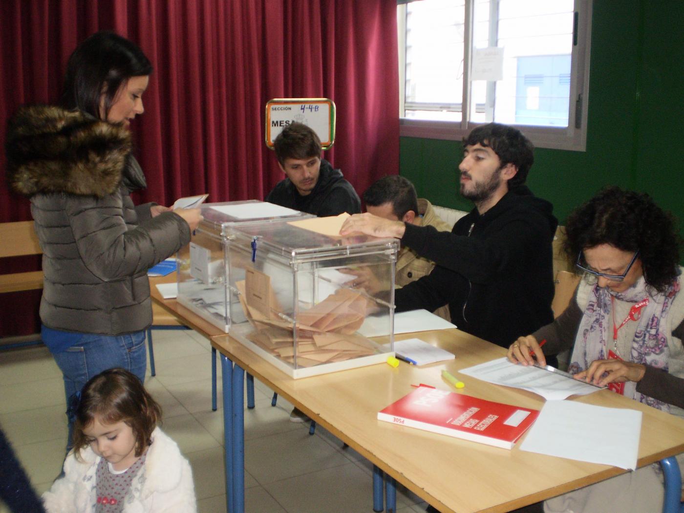 Elecciones del 20-D pasado.  Macías