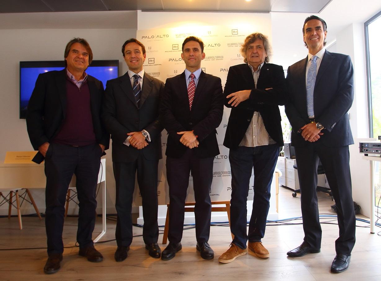los promotores, en el ayuntamiento viva
