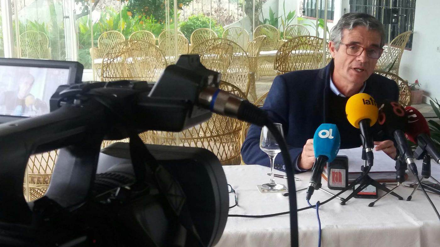 El alcalde durante su balance del año.  Macías