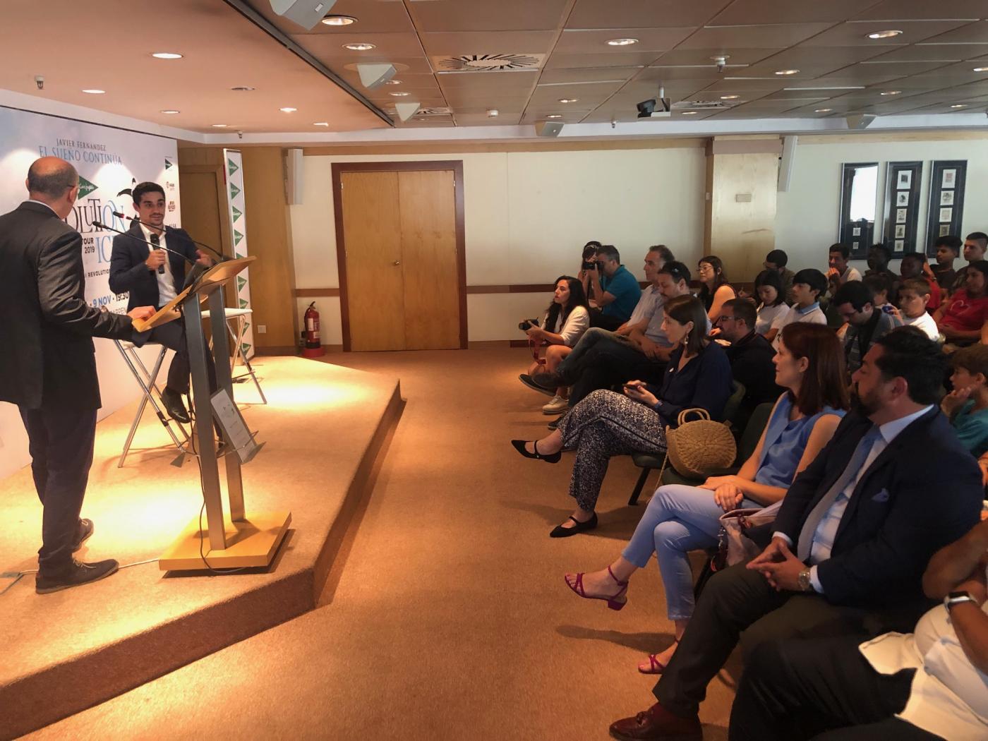 Presentación de la gira.  VM